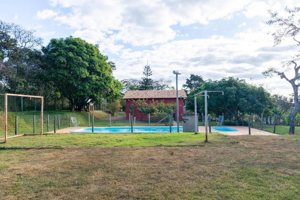 브루마지뉴 Sitio Da Tia Lucia Perto Da Montanha 빌라 외부 사진